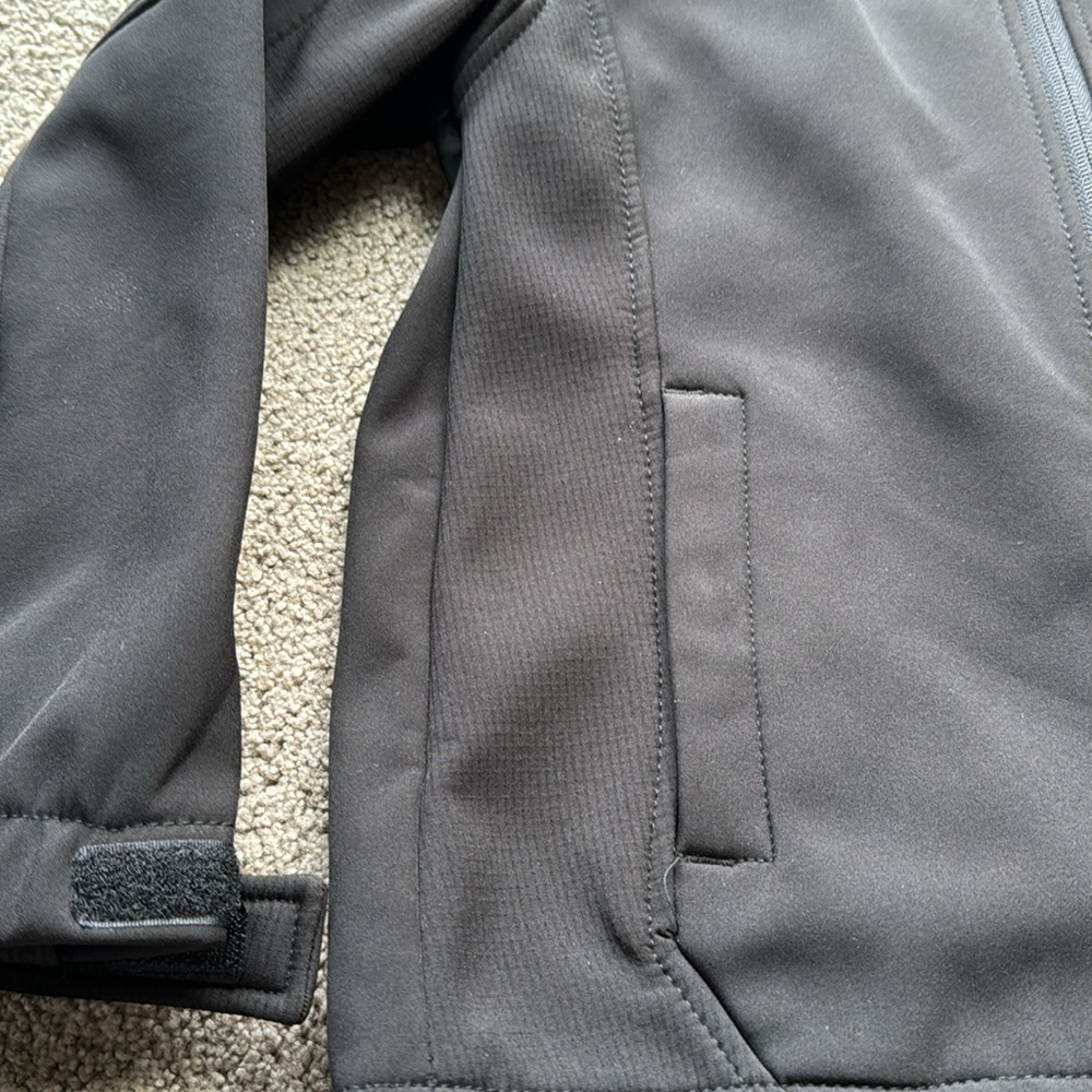 Boys Reebok jacket - Picture 4 of 4